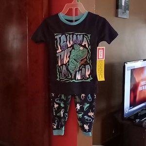 Toddler Kidgets 2 pcs Iguana pajama set tshirts material